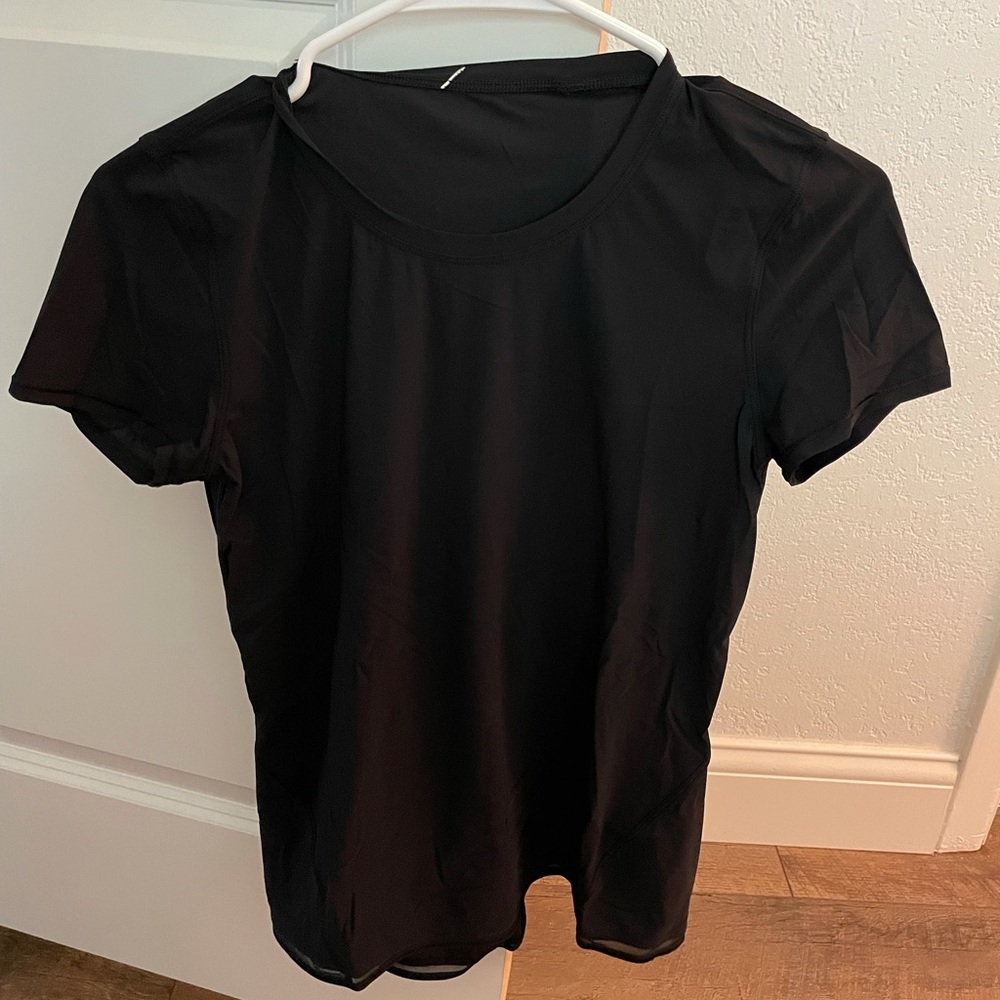 Black moisture catching lululemon workout top